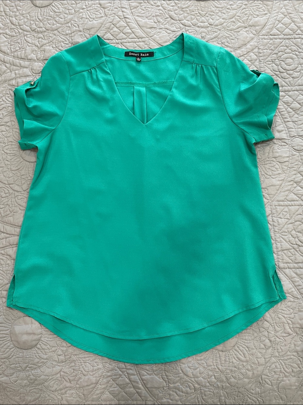 *3 for $10* Sweet Rain V-Neck Short Sleeve Blouse L